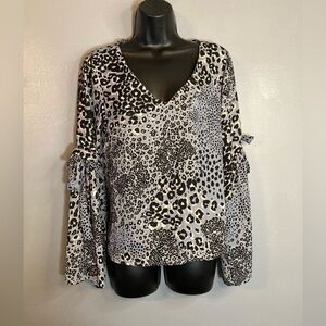 Lilly Rose blue gray tie sleeve blouse